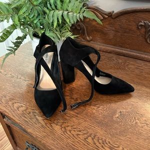 Gianni Bini black strapped heels. Size 8. Worn once.